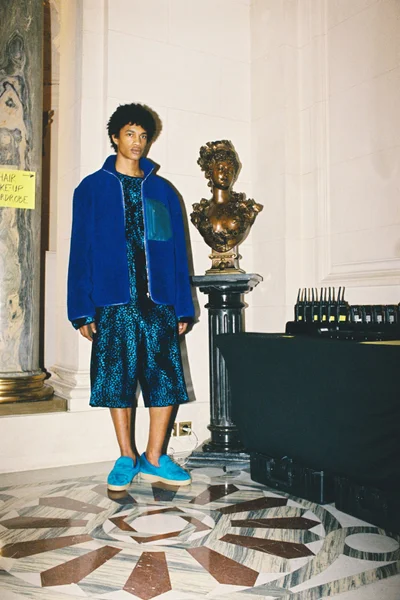 Look 12